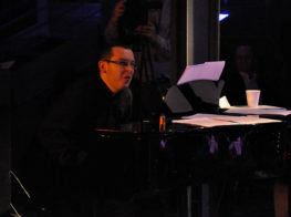 Koncert Niepodległości 2009. Kontrabasista Marcin Murawski (fot.Paweł Rzeńca)